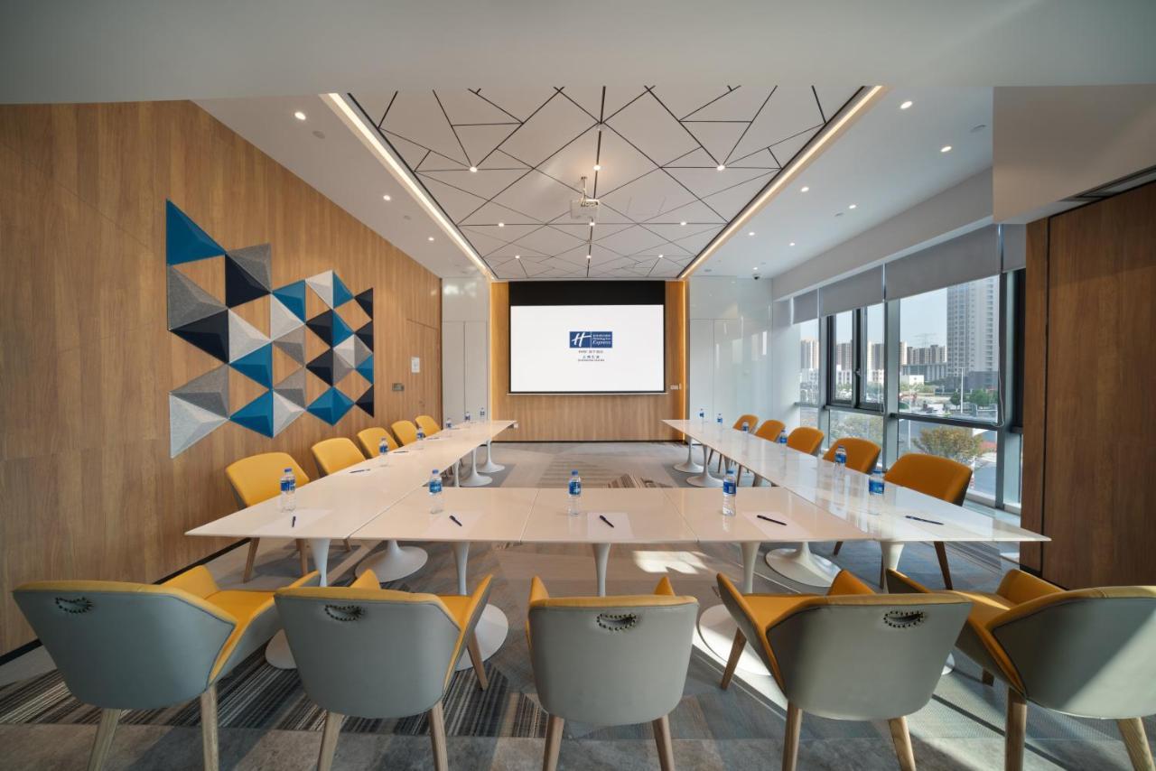 Holiday Inn Express Shanghai Huijin By Ihg المظهر الخارجي الصورة